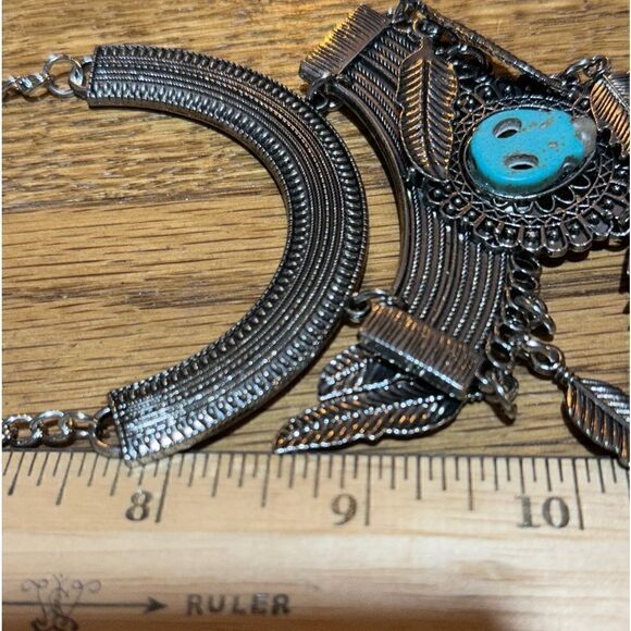 Handcrafted Turquoise & Silver Tone Tribal Skull Necklace + Matching Ear… - Picture 3 of 3